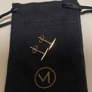 Mejuri 14k Bar Stud Earrings